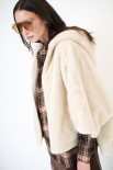 PELLICCIA PONCHO CON CAPPUCCIO BEIGE