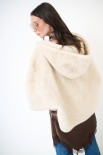 PELLICCIA PONCHO CON CAPPUCCIO BEIGE