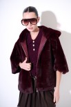 PELLICCIA PONCHO CON CAPPUCCIO VINO