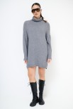 MAGLIA ABITO CON IL COLLO ALTO GRIGIO