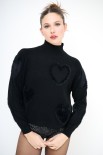 MAGLIA COLLO CRATERE CUORI PELLICCIA NERO