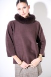 MAGLIA MANTELLA CON COLLO PELLICCIA MORO